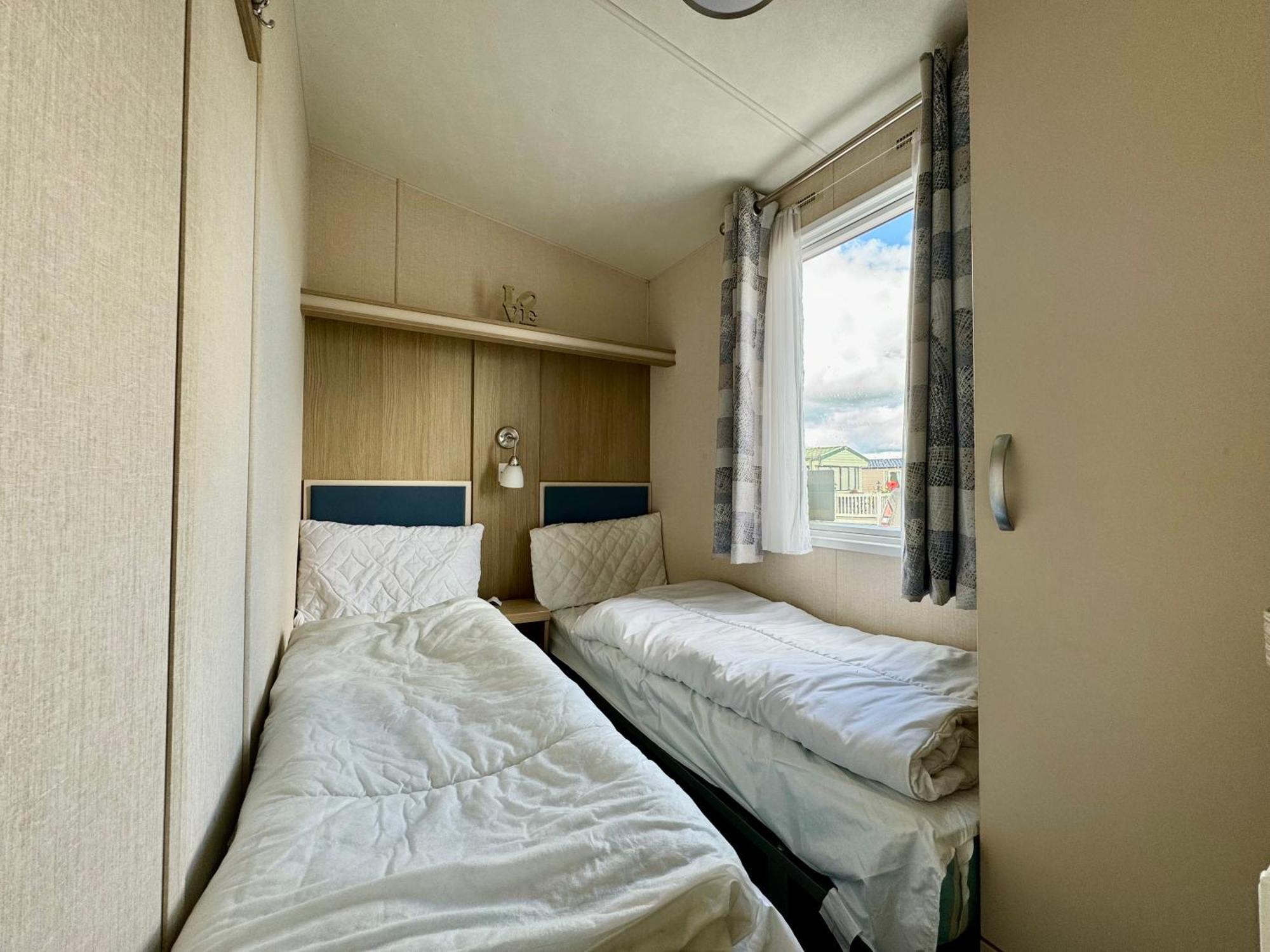 New Sea View Platinum Caravan With Huge Decking Newcastle upon Tyne Exterior foto